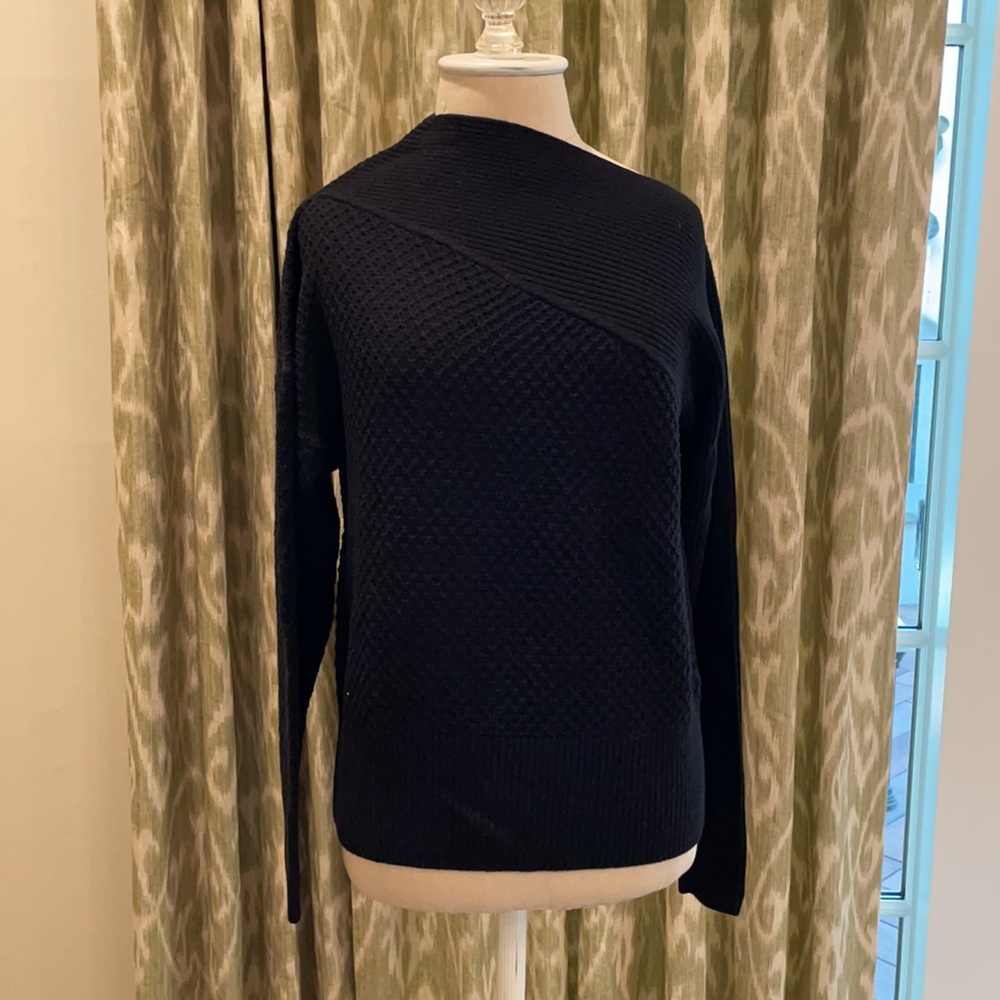 St. John Black Wool Sweater, Small